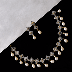 Beautiful pearl necklace with ad stone